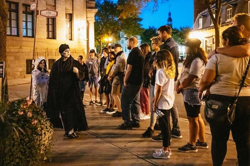 Quebec Interactive Street Theatre: "Crimes in New France" - Meeting the Ghosts of 10 Criminals (and Why the Format Works)
