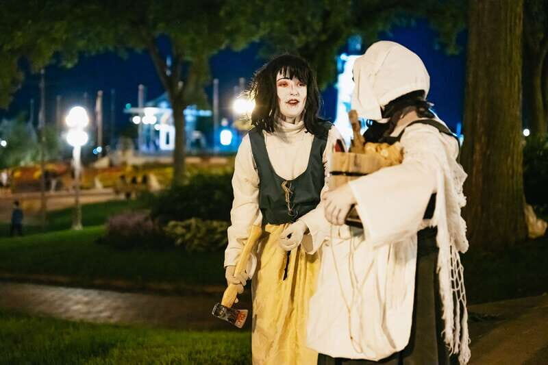 Quebec Interactive Street Theatre: "Crimes in New France" - The Atmosphere: Old Quebec After Dark Does the Heavy Lifting