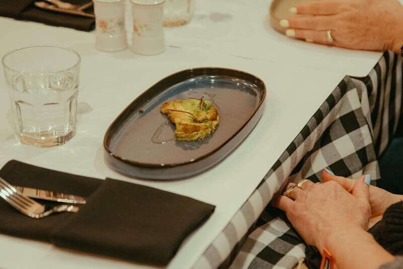 Quebec: Old Quebec City Food Tour with 10+ Local Tastings - Starting at La Buchette: Old Quebec’s food-first rhythm