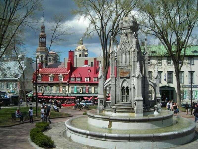 Quebec : Old Town Walking Tour With A Local Guide - Old Québec streets: learning the city behind the postcard angles