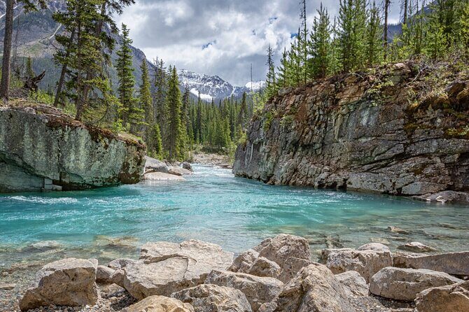 Radium Hot Springs and Marble Canyon Advanture - Kootenay Valley Viewpoint: Mitchell and Vermilion Ranges Plus the Kootenay River