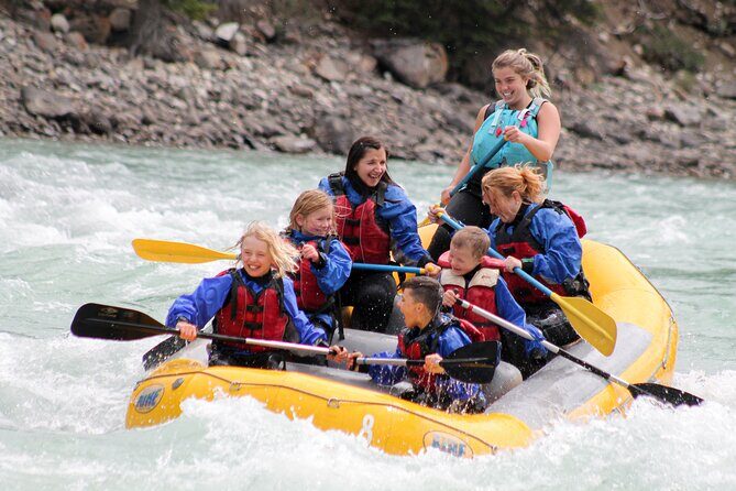 Rafting on Athabasca River Mile 5 in Jasper - Athabasca River Mile 5: what you’re really signing up for