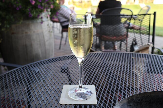 Relaxing Afternoon Wine Tour through Niagara's Wine Country - Transportation that keeps the day smooth: small group, air-conditioned, and scheduled