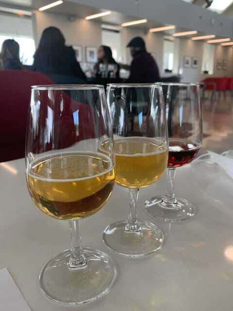 Relaxing Lunch & Wine Tour through Niagara's Wine Country - Lunch built into the middle: good meal, but know what to expect
