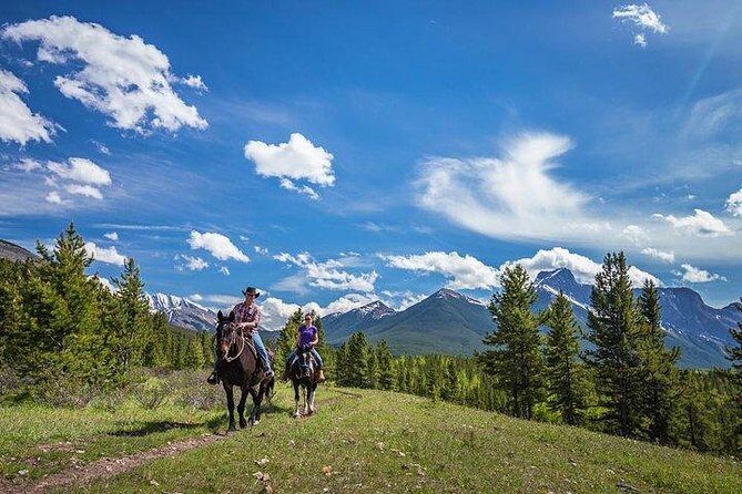 Ridge Ride 2-Hour Horseback Trail Ride in Kananaskis - Boundary Ranch Start: Horses, Gear, and the Calm Before You Ride