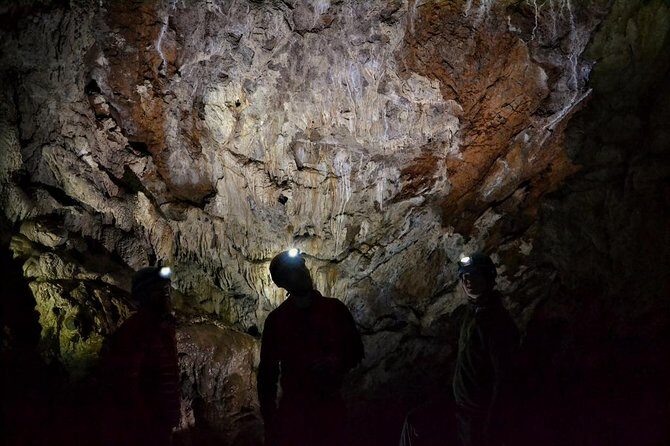 Riverbend Cave Explorer - The 1 hour 45 minute format: a starter course for caving
