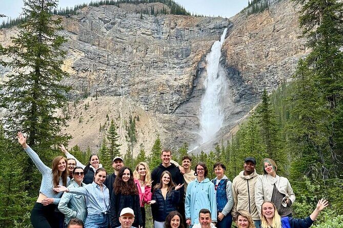 Rockies Grand Advanture: Moraine & Louise Lakes, Waterfall Tour - Stop 1: Moraine Lake and the Rockpile panoramic moment