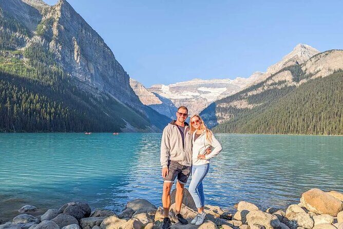 Rockies Grand Advanture: Moraine & Louise Lakes, Waterfall Tour - Stop 4: Banff Town Sign for a quick reset