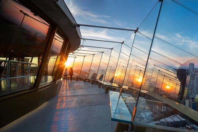 Seattle Sightseeing 2 day Tour from Vancouver (Chn&Eng) - Should you book this tour or plan your own Seattle days?