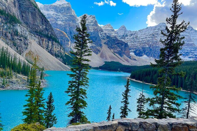 Shuttle Bus 2way BANFF to Lake louise & Moraine lake(1 hour each) - Lake Louise after Moraine: turquoise views and the Fairmont backdrop