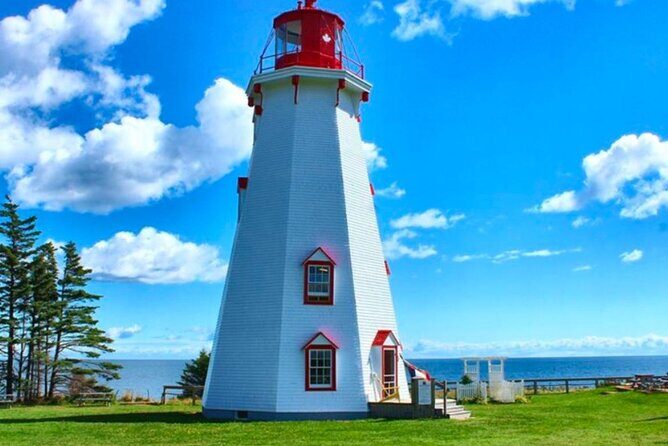 Sightseeing North Shore and Anne Tour - Tracadie Bay to Dalvay-by-the-Sea: beaches and Victorian ocean views