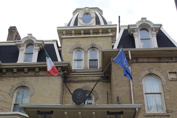 Small-Group Toronto Kensington Market and Chinatown Walking Tour - Ontario’s Art Gallery and a historic synagogue: quick culture stops, not full visits