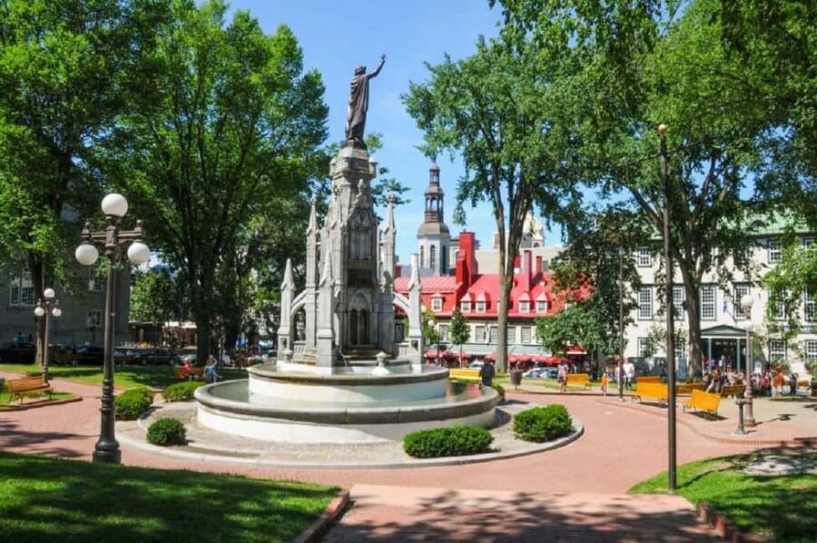 Small group: Toronto, Montreal, Quebec & Niagara 4-Day Tour - Day 3: Mont Tremblant, Ottawa in-depth stops, and Toronto arrival