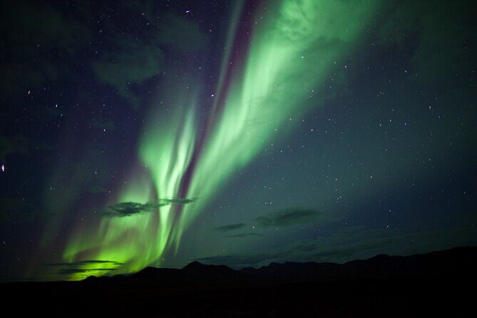 Small Group Yukon Aurora Viewing - Why the Maximum of 10 People Changes Everything