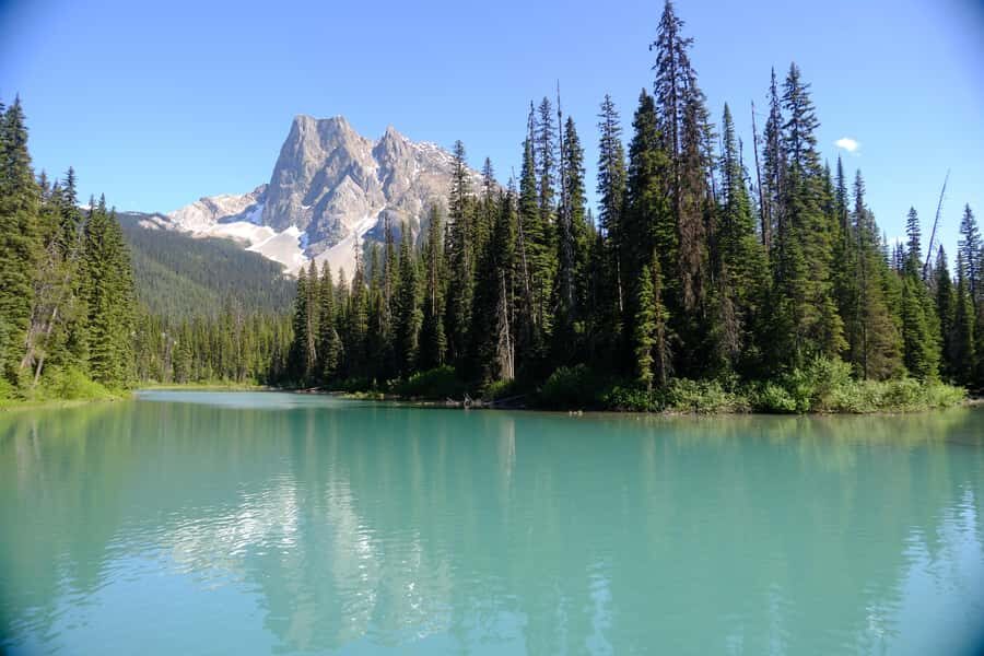 Small Grp: Emerald Lake (Optional Canoe) & Takakkaw Falls - Pickup and Timing: Calgary, Canmore, and Banff in One Smooth Sweep