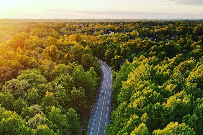 Smartphone Audio Driving Tour between Collingwood and Toronto - Key highlights worth your attention