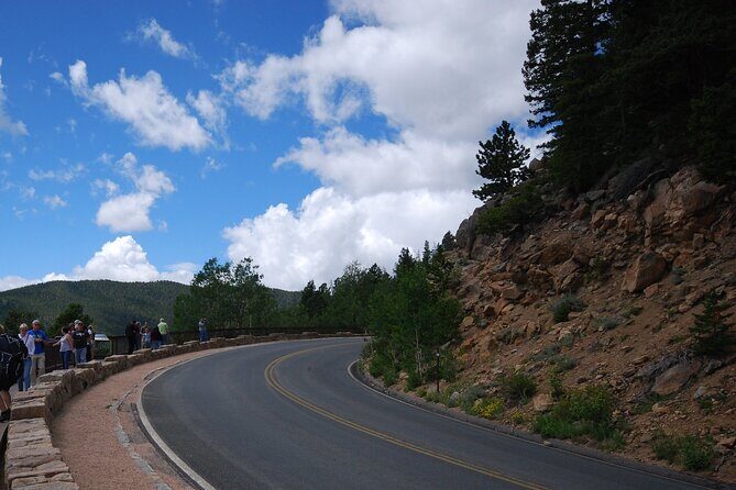 Smartphone Audio Driving Tour between Kamloops and Vancouver - The smartphone audio setup: offline, English, and no data anxiety