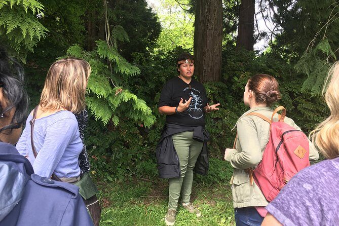 Spoken Treasures: Stanley Park Indigenous Walking Tour - Reaching the totem poles: where the meaning “locks in”