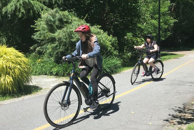 Squamish Discovery Eco-tour - Small-group logistics with Blazing Saddles Adventures