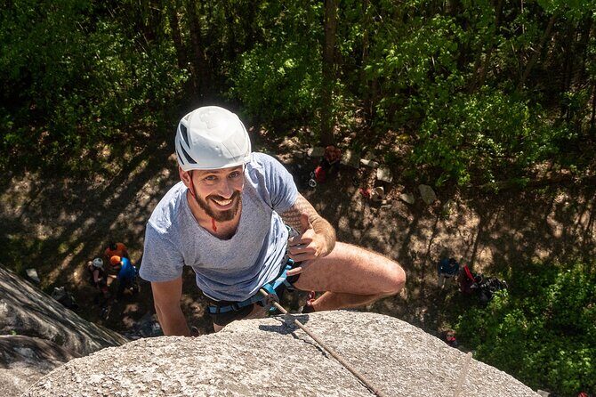 Squamish Rock Climbing Taster - Belaying and safety: where good guides turn fear into focus