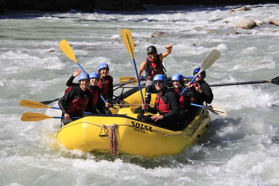 Squamish: Wet and Wild Elaho Exhilarator Rafting Experience - What it feels like on the water: Class 3–4 rapids and Devil’s Elbow