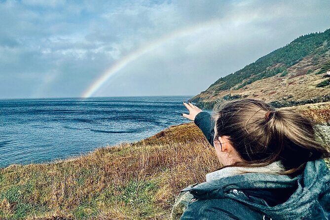 St. John's Coastal Hike with Top Local Guide Deneen - Deneen’s small-group guiding style (and why it matters on a hike)