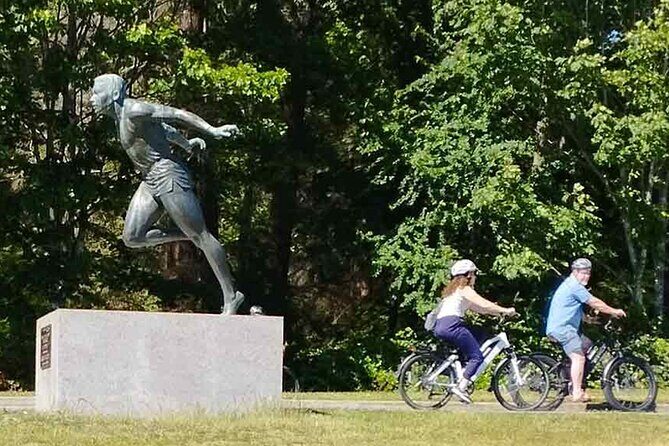 Stanley Park Bike Adventure with Lux Car Pick Up Affordable Easy - Key highlights worth planning around