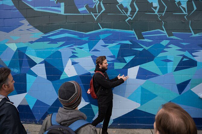 Street Art and Craft Beer 2 in 1 Walking Tour Vancouver - Mount Pleasant back alleys: rotating art with real atmosphere