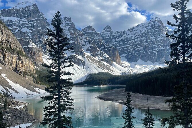 Sunrise Adventure: Alpenglow at Moraine Lake & Lake Louise - Comfort extras you’ll feel (not just read about)