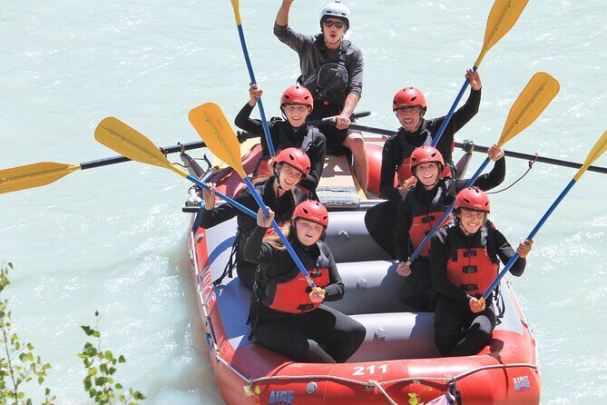 Sunwapta Challenge Whitewater Rafting: Class III Rapids - Guides, safety briefings, and why the first-timer vibe works