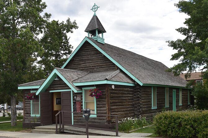 The Best of Yukon City Private Tour - Pickup, the 411 Main St meeting point, and how to not lose time