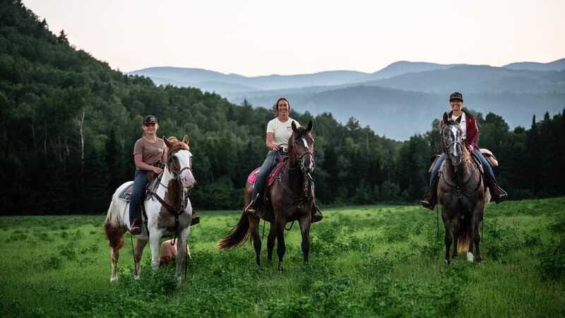 The Montagnarde: Guided horseback ride on mountain trails. - Language, Group Size, and How Comfortable You’ll Feel