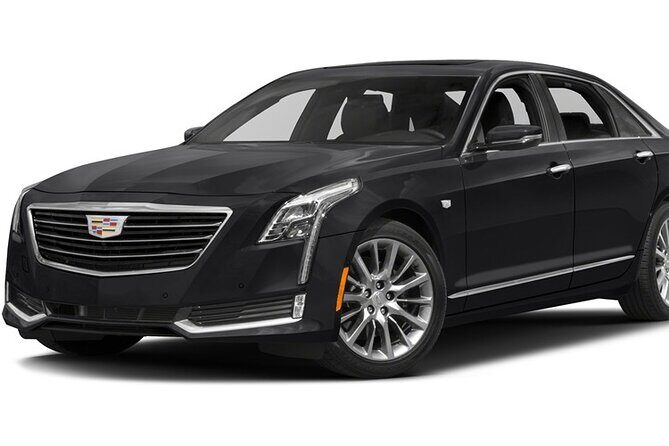 Toronto Airport Private Arrival Transfer-YYZ to Toronto Downtown - Downtown and beyond: where this transfer can drop you