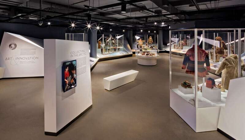Toronto: Bata Shoe Museum Entrance Ticket - Getting your bearings at 327 Bloor Street West