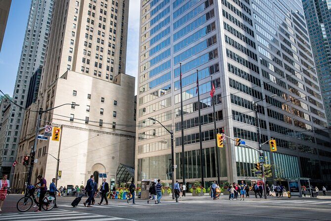 Toronto City Highlights Express Tour - Bloor Street luxury, ROM’s Crystal, and the Gehry connection at the AGO