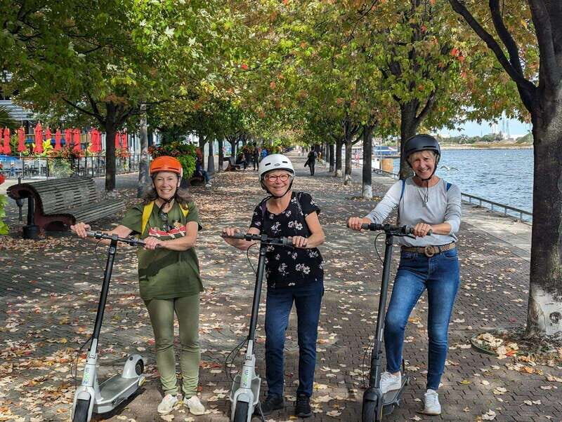 Toronto Discovery District Highlights Tour | 2-Hour - Queen’s Park and the Legislative Assembly: politics without the heavy textbook vibe