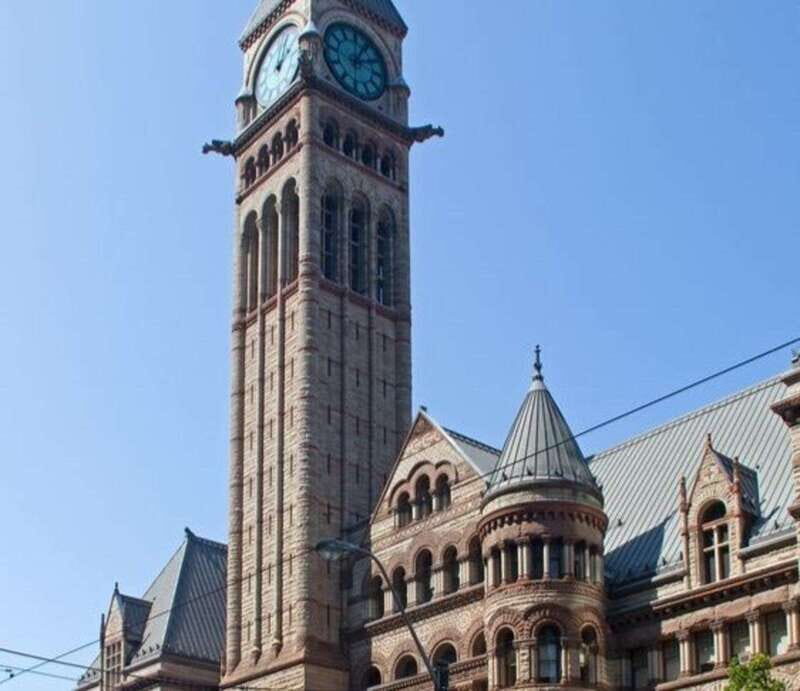 Toronto: Distillery & Old Town Private Walking Tour - Toronto on a two-hour schedule: what this walk gets right