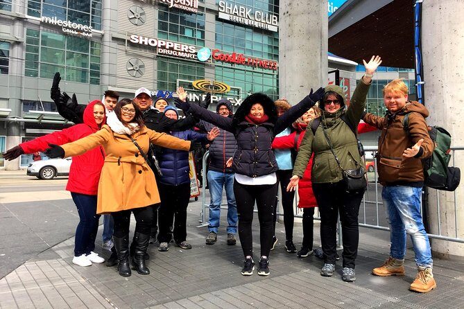 Toronto Essentials Tour: Old Town & Downtown Highlights (PWYC) - Financial District walk: banks, the Great Fire of 1904, and commuter vibes