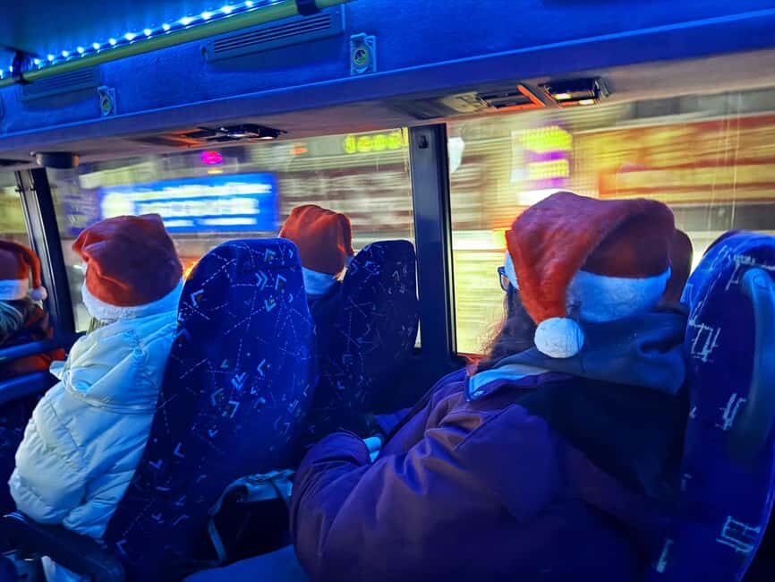Toronto: Festive Lights Bus Tour - Downtown Highlights Route: Nathan Phillips Square, Financial District, and Yorkville