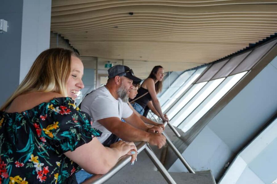 Toronto Highlights Walking Tour with Tower Entry - Key tour takeaways