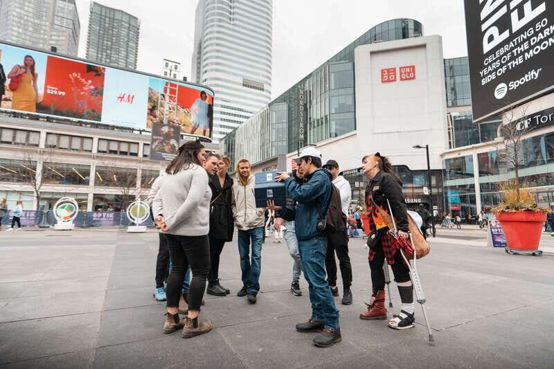 Toronto: Hollywood North Experience Film & TV Tour - City Hall to Nathan Phillips Square: The Best Places to Watch Toronto as a World-City Set