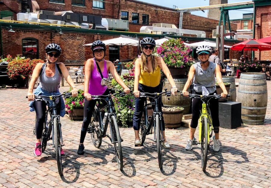 Toronto Islands: Sunrise Breakfast Bicycle Tour - Breakfast at Runaway Cafe: coffee, pastry, and no planning