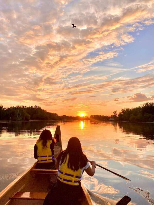 Toronto Islands: Sunset Canoe Tour - Voyageur canoe at sunset: why the timing matters