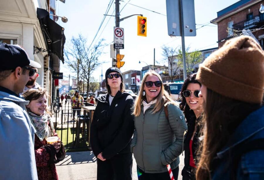 Toronto: Must Do NonTouristy Street Art Tour by local Artist - The first 30 minutes: learning street-art technique before you chase photos