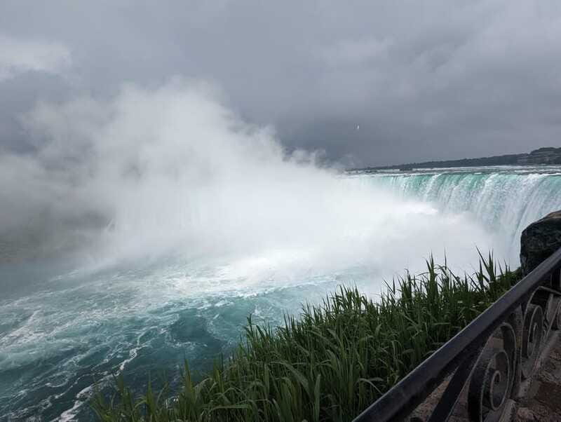 Toronto: Niagara Falls Day Tour with Boat Tour Option - Journey behind the Falls: the best way to change your perspective