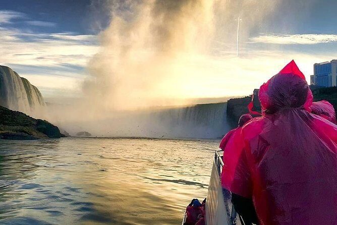 Toronto: Niagara Falls Day Tour with Whirlpool & Boat Cruise - From 20 Bay St to the Falls: how the schedule is built