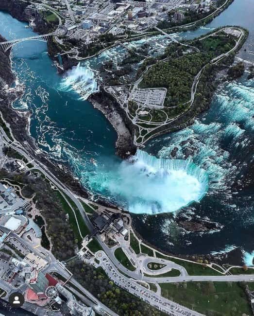 Toronto, Niagara Falls & Thousand Islands 3-day Tour from NY - On-the-road reality: guides, vans, delays, and food stops