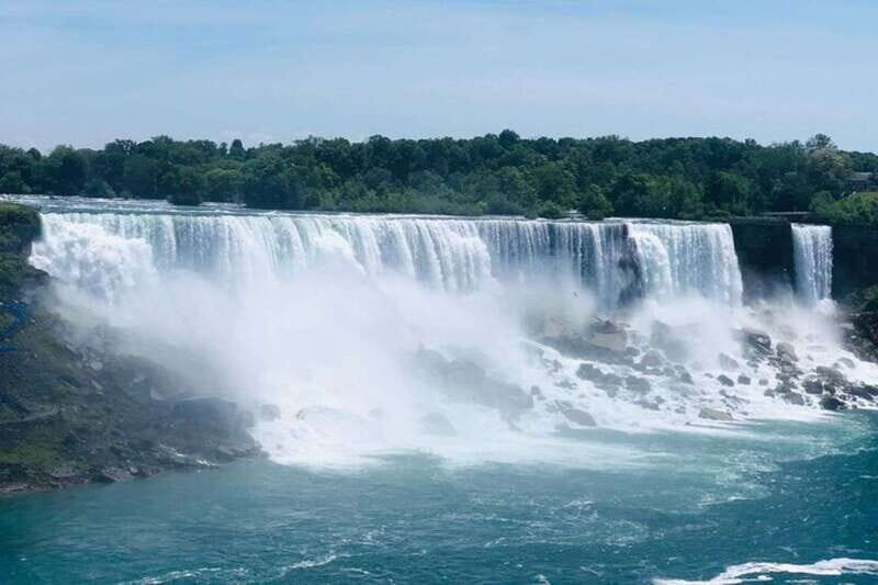 Toronto: Niagara Falls Tour with Boat and Lunch - Queen Victoria Park and viewpoint time: the scenic checkpoint that helps you see the whole picture