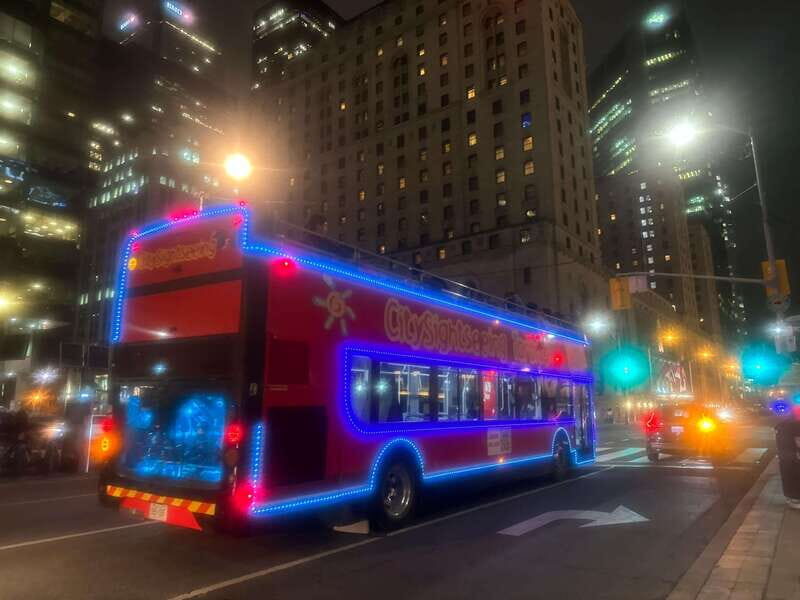 Toronto: Night Sightseeing Tour on a Double-Decker Bus - Guides and Stories: Why Live Commentary Changes the Value