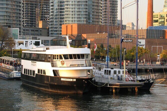 Toronto Obsession III Brunch Cruise - The skyline route: CN Tower and Toronto Islands from the water